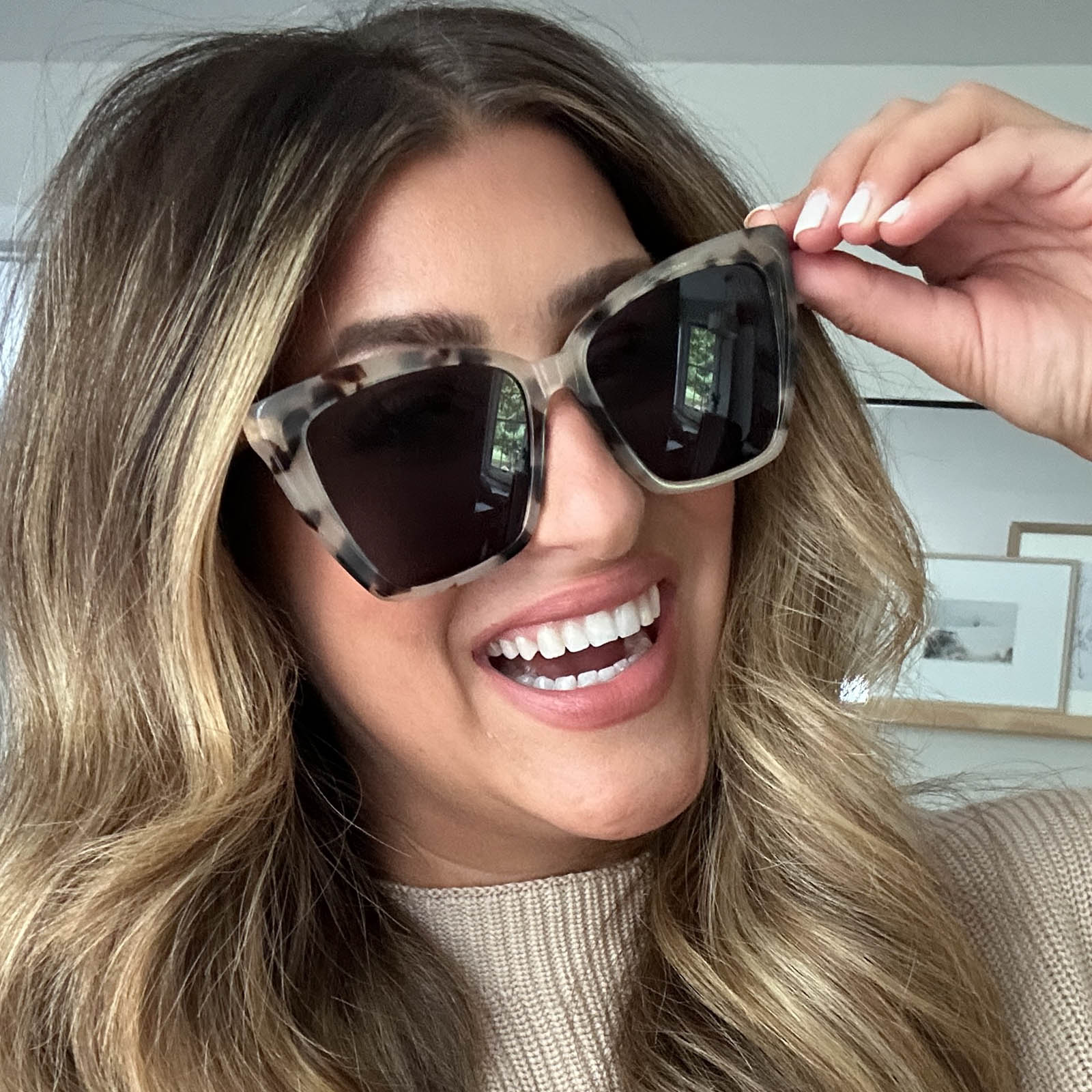 BECKY II - CREAM TORTOISE + GREY POLARIZED SUNGLASSES - Image 15