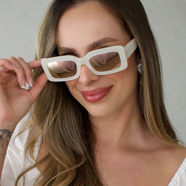 INDY - OPALINE + TAUPE MIRROR SUNGLASSES - Image 8