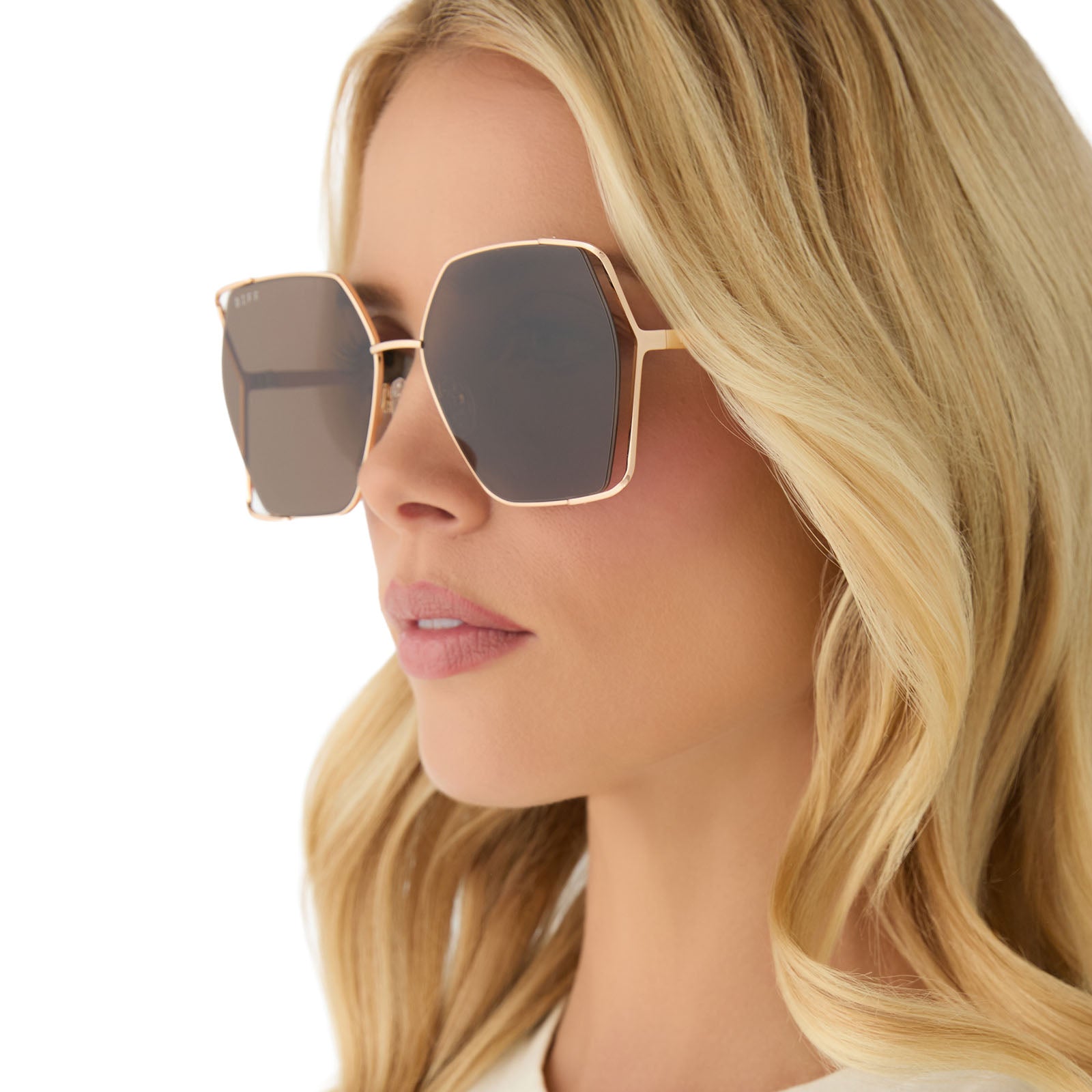 DONNA IV - BRUSHED GOLD + TRUFFLE SUNGLASSES - Image 6