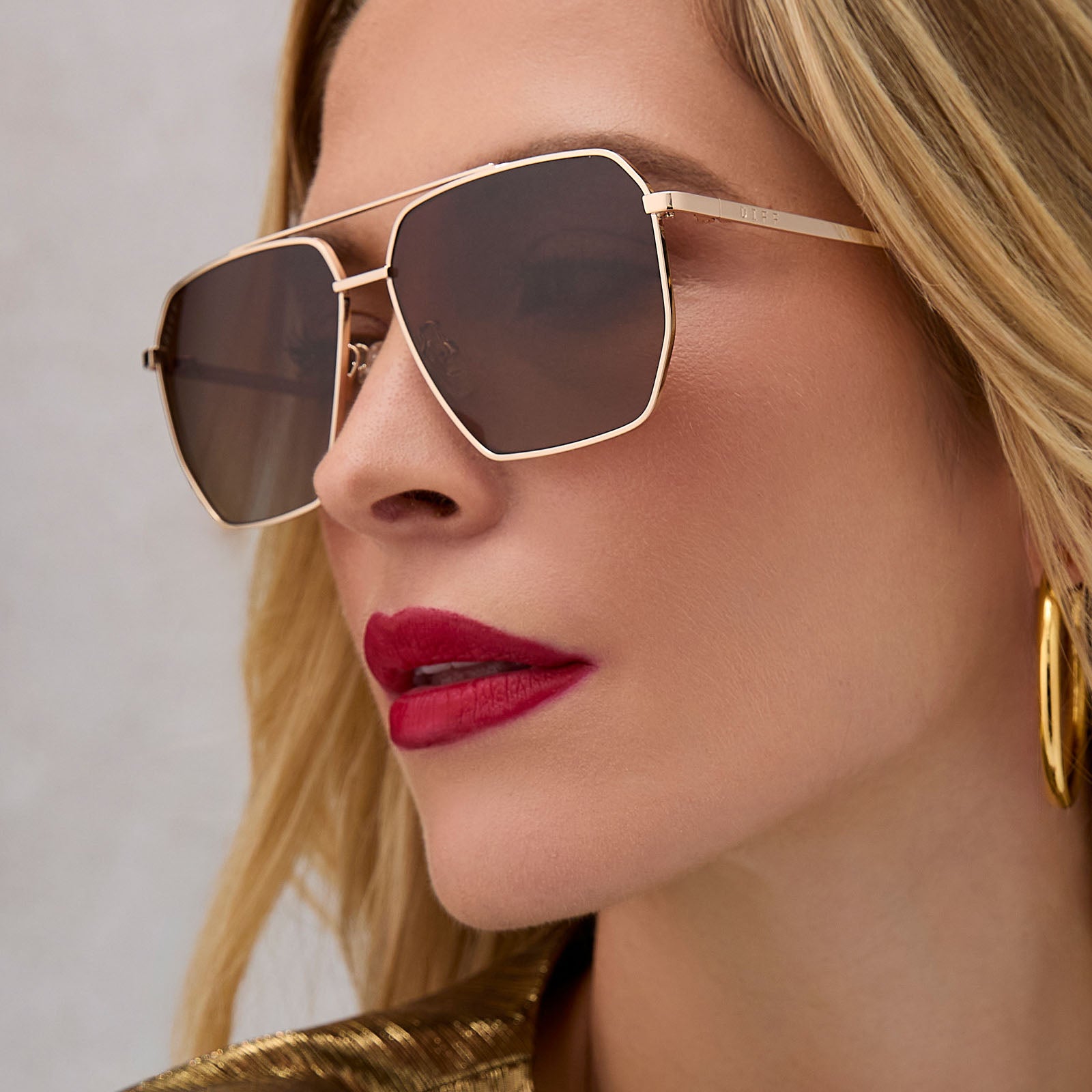 BERKELY - GOLD + BROWN GRADIENT + POLARIZED SUNGLASSES - Image 7