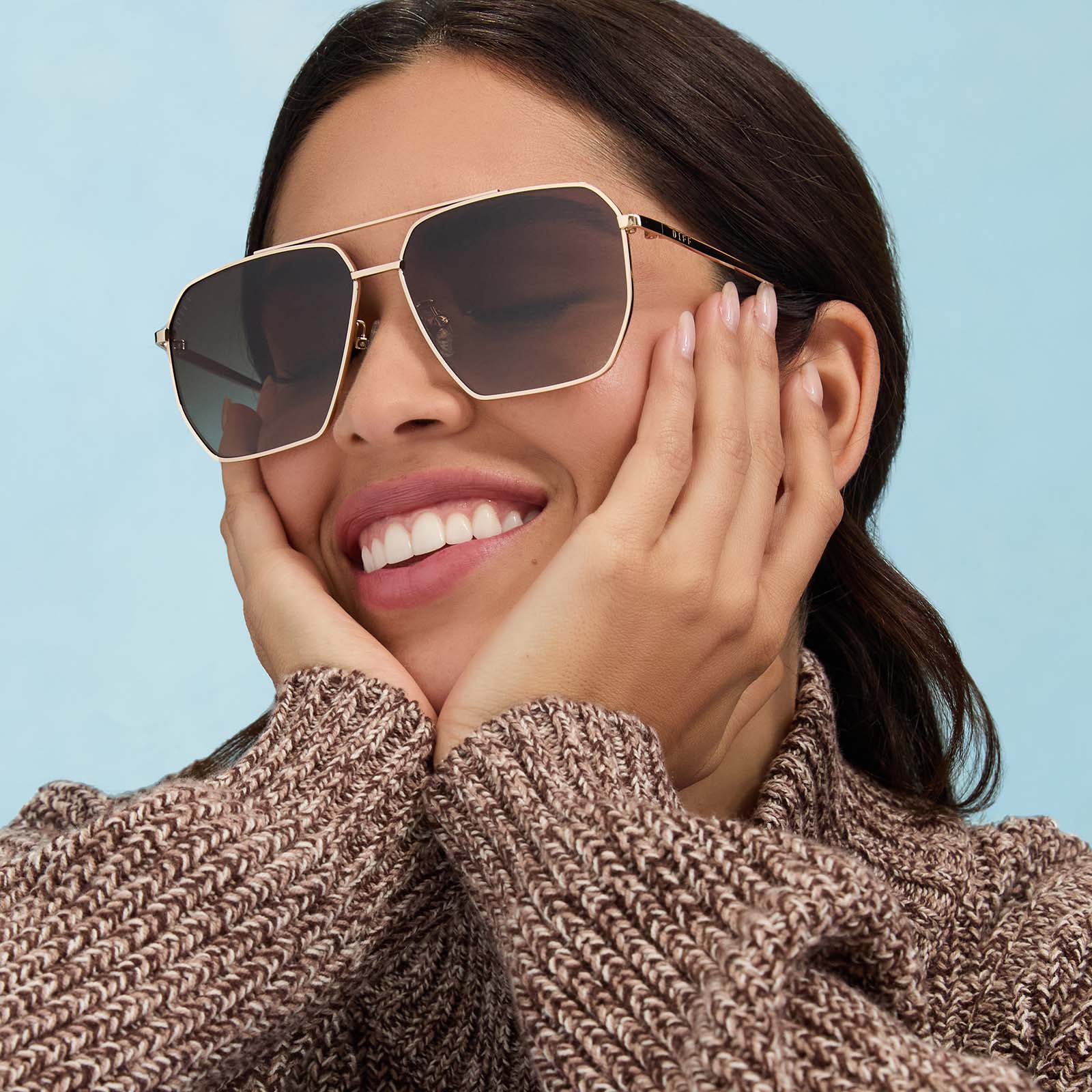 BERKELY - GOLD + BROWN GRADIENT + POLARIZED SUNGLASSES - Image 10
