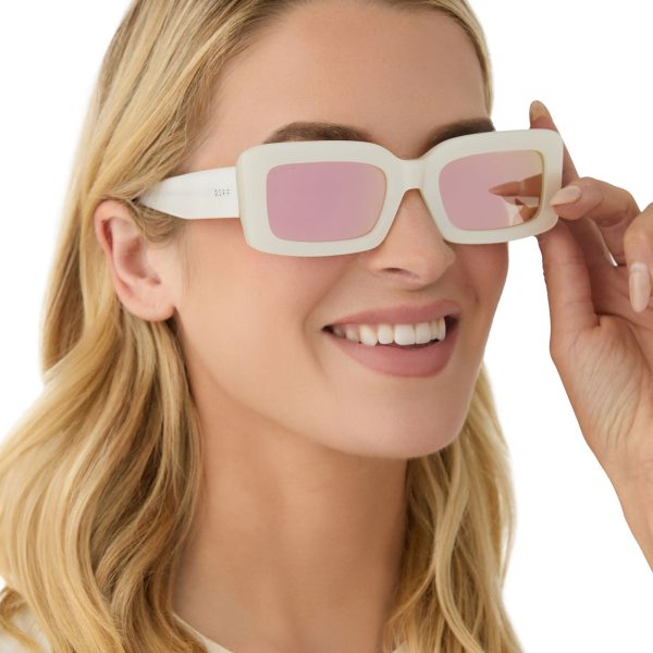 INDY - OPALINE + TAUPE MIRROR SUNGLASSES - Image 9