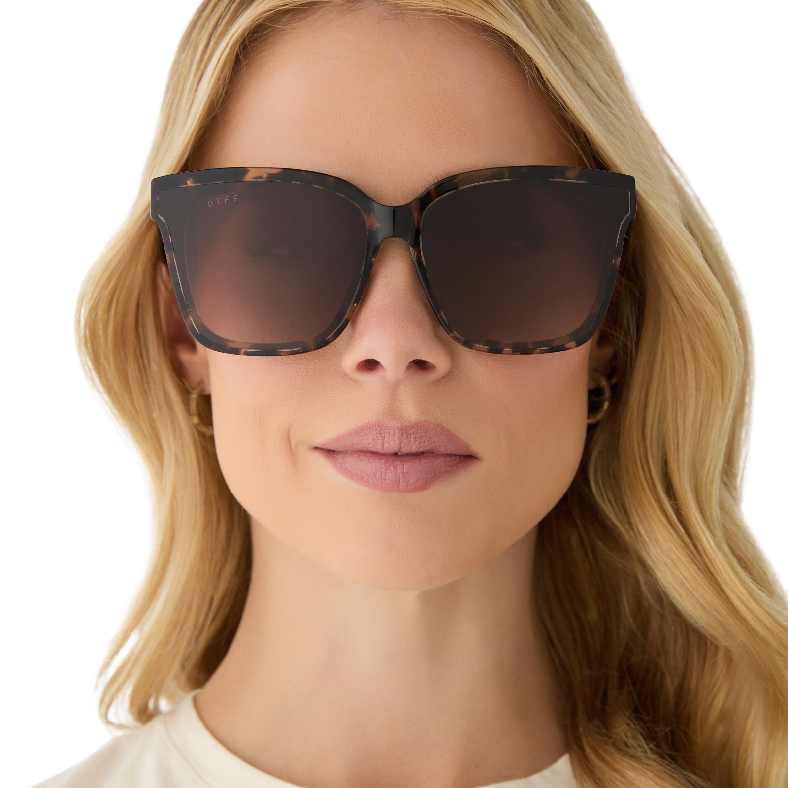 MEREDITH II - ESPRESSO TORTOISE + BROWN GRADIENT SUNGLASSES - Image 7