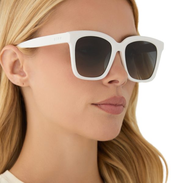 MEREDITH - WHITE CLOUD + GREY GRADIENT + POLARIZED SUNGLASSES - Image 6