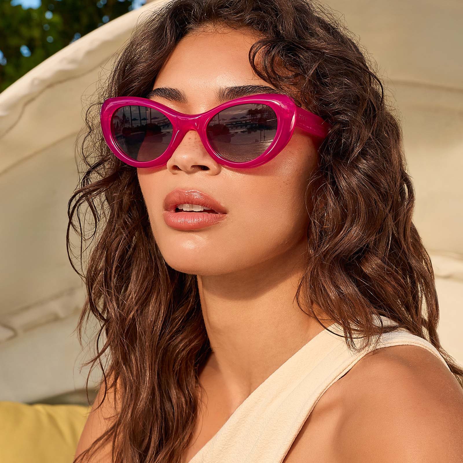 ZARIA - BRIGHT TULIP + GREY GRADIENT + POLARIZED SUNGLASSES - Image 5