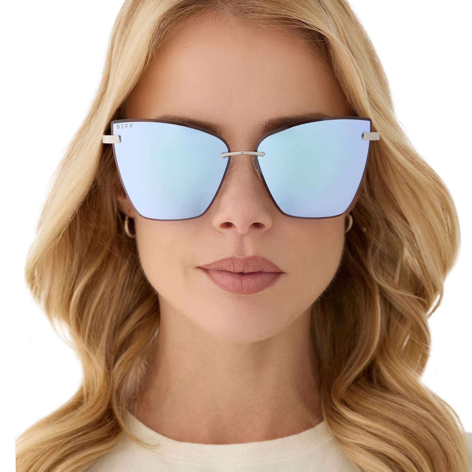 BECKY V - SILVER + LAVENDER MIRROR SUNGLASSES - Image 5