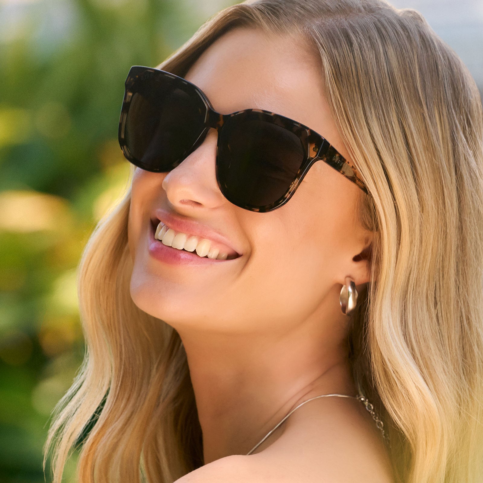 MEREDITH II - ESPRESSO TORTOISE + BROWN GRADIENT SUNGLASSES - Image 6