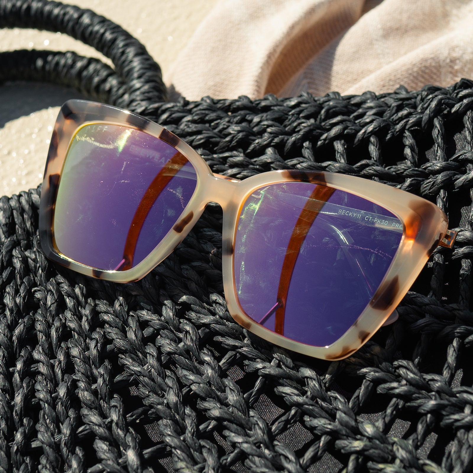 BECKY IV - CREAM TORTOISE + PINK MIRROR SUNGLASSES - Image 8