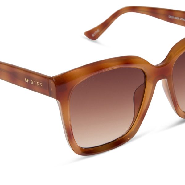 BLYTHE - MAPLE TORTOISE + BROWN GRADIENT SUNGLASSES - Image 4